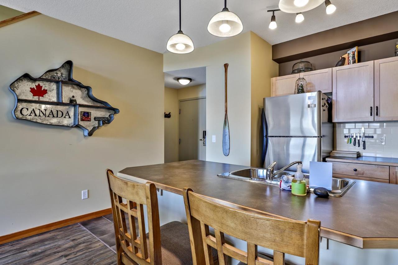 Spectacular Mountain View Corner Unit Pool Hot Tub Park Pass Appartement Canmore Buitenkant foto