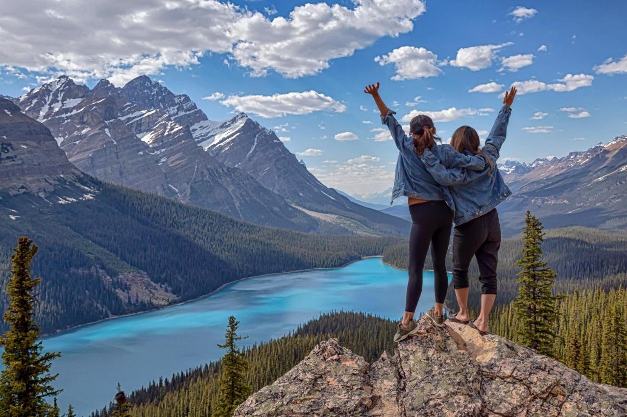 Spectacular Mountain View Corner Unit Pool Hot Tub Park Pass Appartement Canmore Buitenkant foto